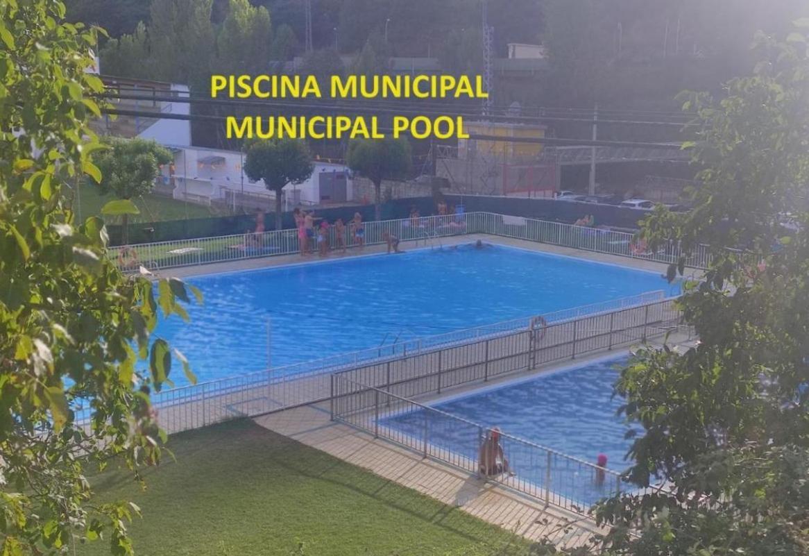 וילה פרנקה דל ביירסו Hostal Cruce מראה חיצוני תמונה